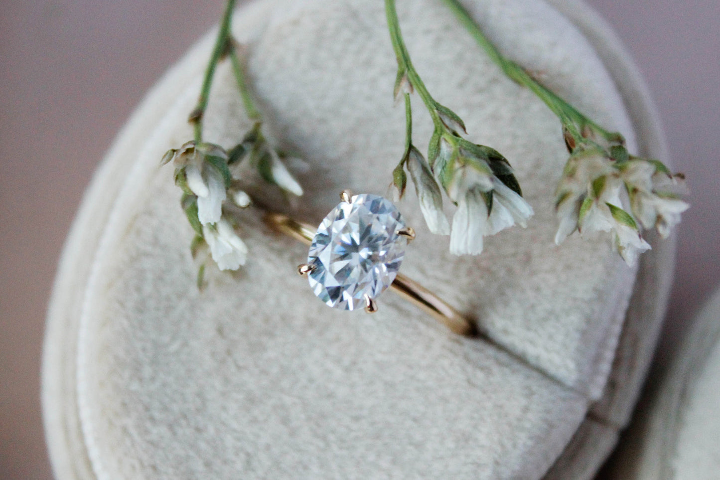 1.5 CT Oval Cut Moissanite Solitaire Ring
