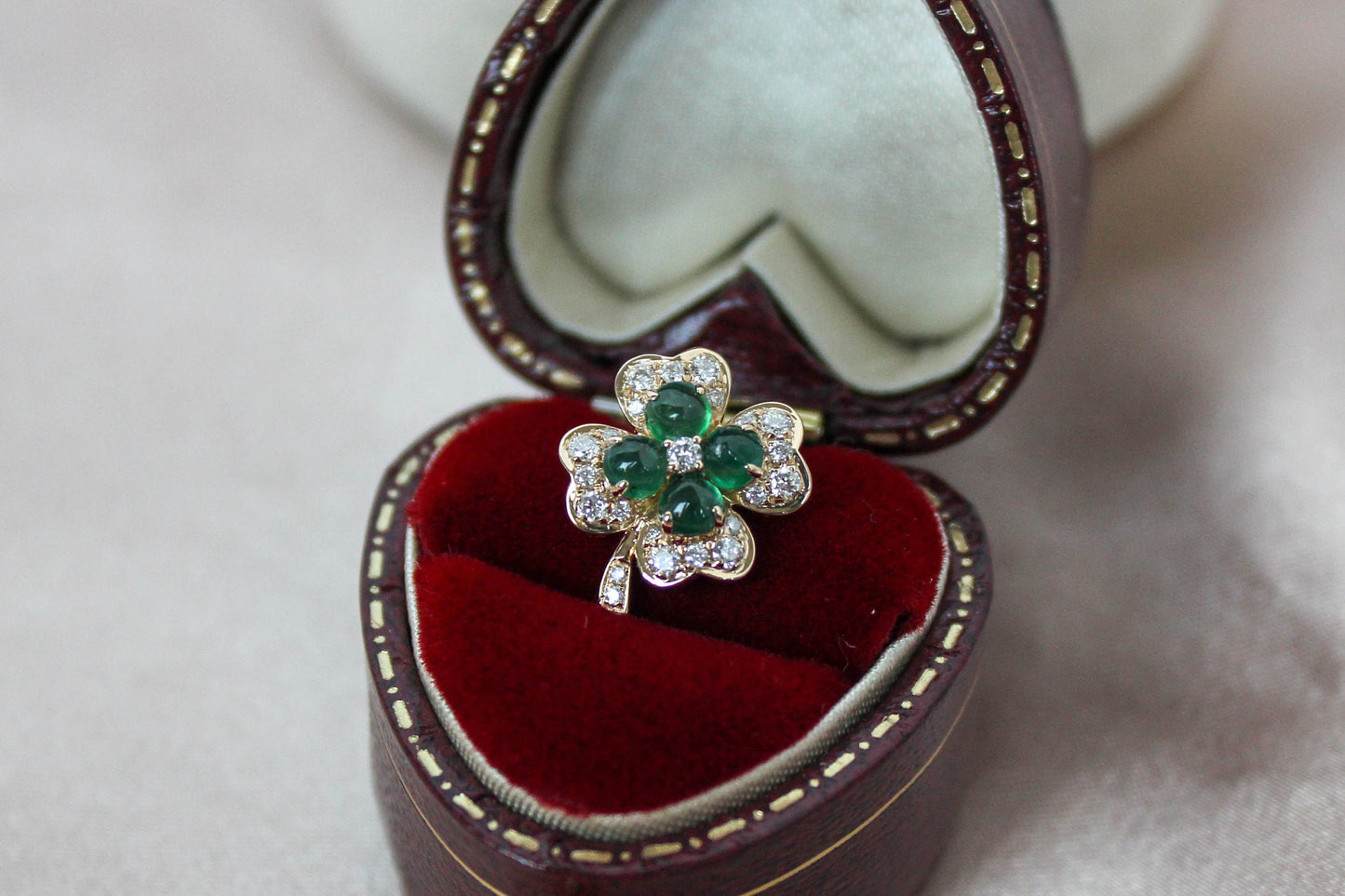 Emerald Clover Diamond Pendant/Necklace