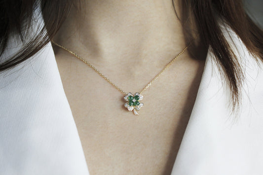 Emerald Clover Diamond Pendant/Necklace